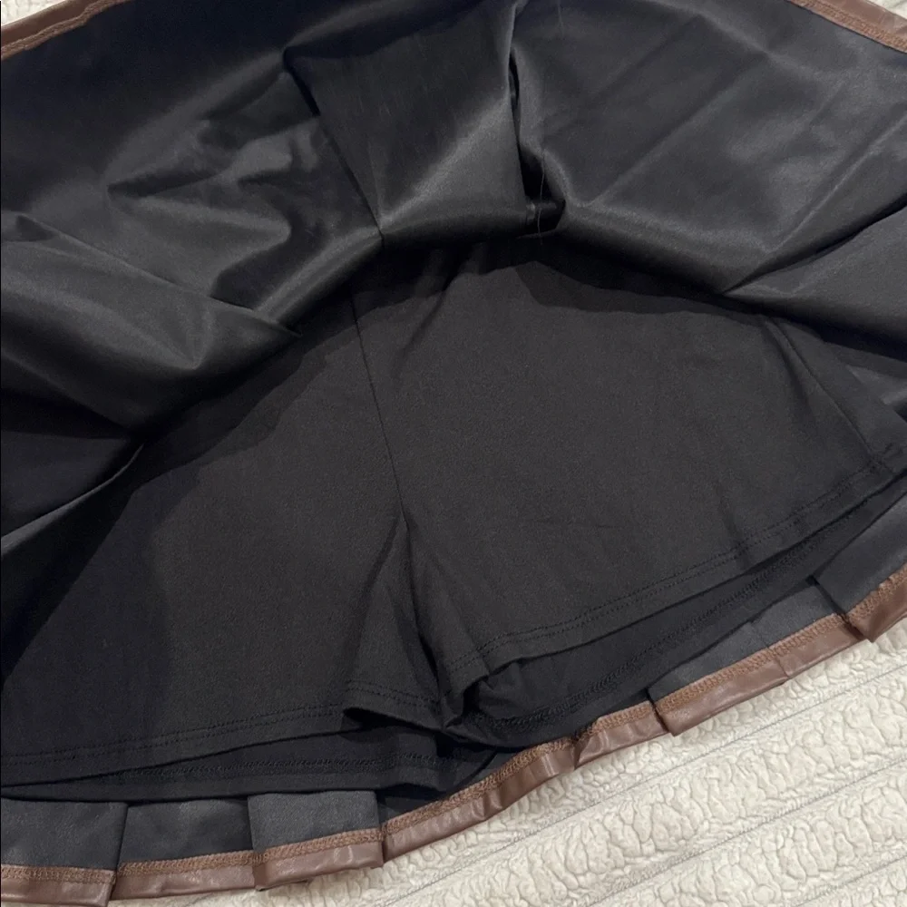 🤎Popular 21 brown faux leather pleated mini skirt